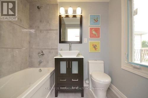 13 Denlow Drive, Brampton (Fletcher'S West), ON - Indoor Photo Showing Bathroom