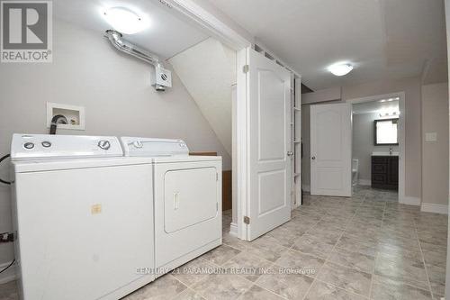 13 Denlow Drive, Brampton (Fletcher'S West), ON - Indoor Photo Showing Laundry Room