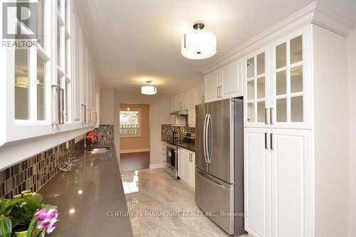 13 Denlow Drive, Brampton (Fletcher'S West), ON - Indoor Photo Showing Kitchen With Stainless Steel Kitchen