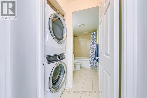 1013 - 50 Kingsbridge Garden Circle W, Mississauga, ON - Indoor Photo Showing Laundry Room