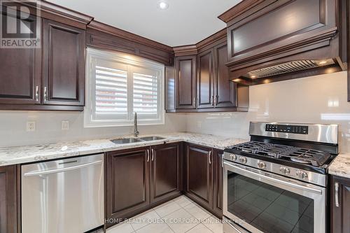 4190 Bishopstoke Lane, Mississauga (Rathwood), ON - Indoor Photo Showing Kitchen With Double Sink