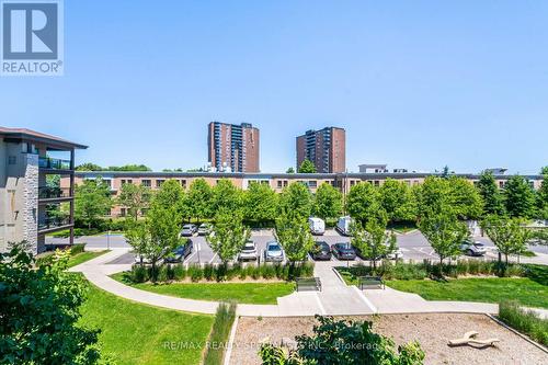 319 - 570 Lolita Gardens, Mississauga, ON - Outdoor