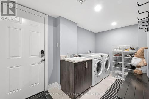 429 Rivermont Road, Brampton (Bram West), ON - Indoor Photo Showing Laundry Room