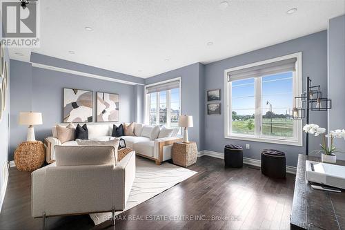 429 Rivermont Road, Brampton (Bram West), ON - Indoor Photo Showing Living Room