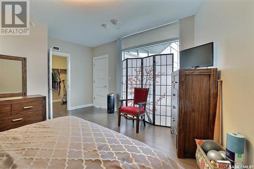 502 2300 Broad Street, Regina, SK - Indoor Photo Showing Bedroom