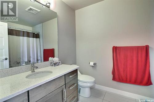 502 2300 Broad Street, Regina, SK - Indoor Photo Showing Bathroom