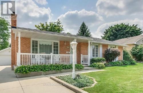 442 Regal Drive, London, ON - Outdoor With Deck Patio Veranda With Facade