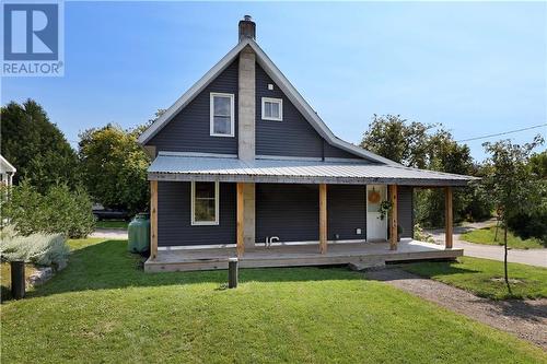 4 Groves Street, Douglas, ON - Outdoor With Deck Patio Veranda