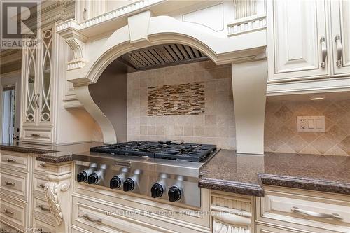 2123 Kawartha Crescent, Mississauga (Sheridan), ON - Indoor Photo Showing Kitchen