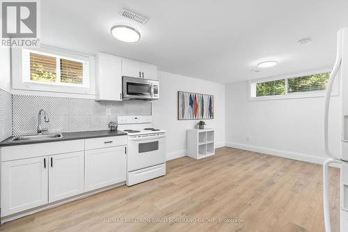 10 Cavotti Crescent, Toronto (Bathurst Manor), ON - Indoor Photo Showing Kitchen