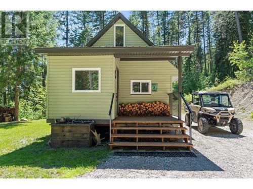 5950 Crouse Creek Forest, Westbridge, BC - Outdoor