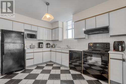 302 - 36 James Street S, Hamilton (Central), ON - Indoor Photo Showing Kitchen