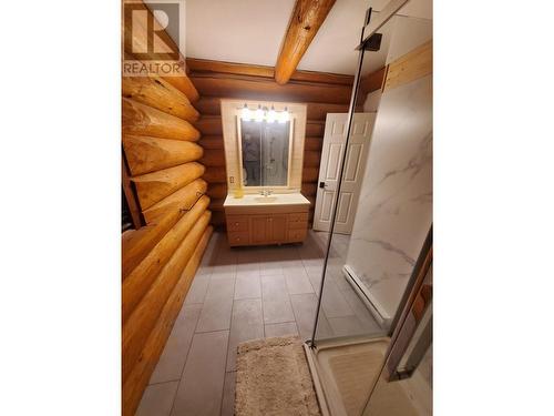 3101 Solomon Way, Terrace, BC - Indoor Photo Showing Bathroom