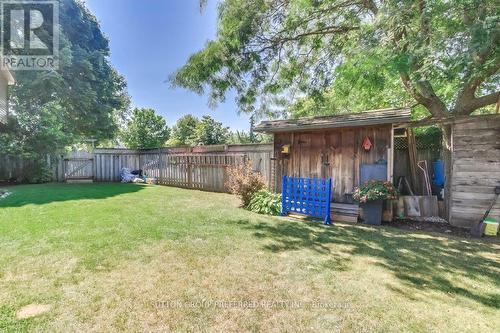 Side yard - 1302 Blackmaple Drive, London, ON - Outdoor