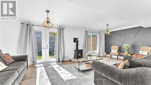 24 - 1500 Richmond Street, London, ON - Indoor Photo Showing Living Room With Fireplace