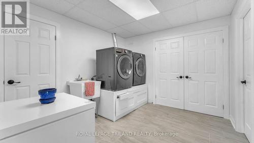 24 - 1500 Richmond Street, London, ON - Indoor Photo Showing Laundry Room