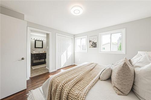 12 Naples Court, Thorold, ON - Indoor Photo Showing Bedroom