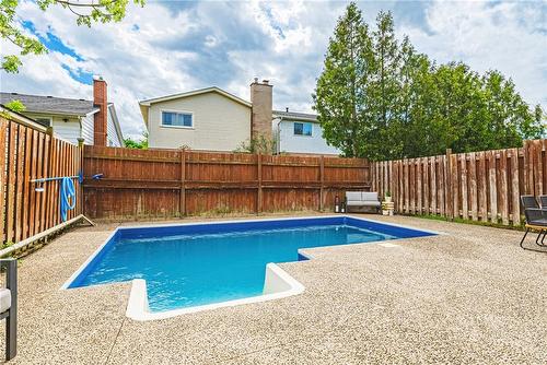 12 Naples Court, Thorold, ON - Outdoor With In Ground Pool With Backyard