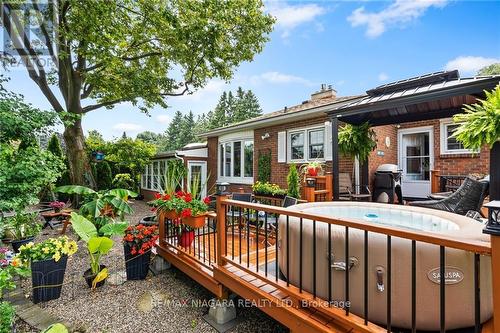 3196 St. George Avenue, Niagara Falls, ON - Outdoor With Deck Patio Veranda With Exterior