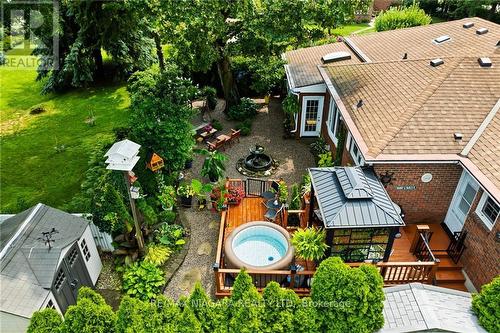 3196 St. George Avenue, Niagara Falls, ON - Outdoor With Above Ground Pool