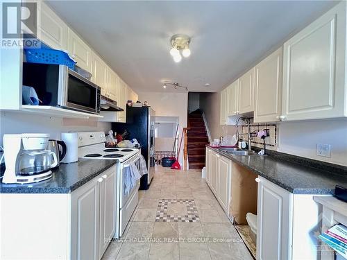 1901 Hampstead Place, Ottawa, ON - Indoor Photo Showing Kitchen With Double Sink