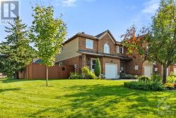 98 WATERTON CRESCENT  Ottawa, ON K2M 1Y5