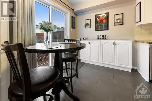 98 Waterton Crescent, Ottawa, ON - Indoor Photo Showing Dining Room