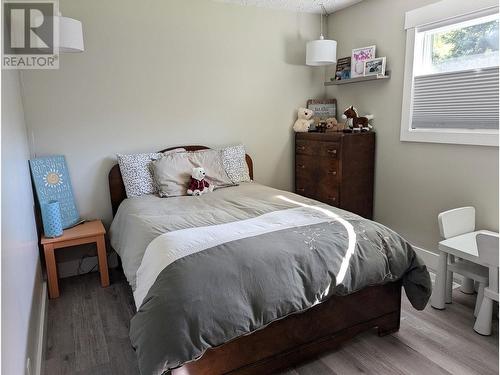 795 Smith  Crescent, Genelle, BC - Indoor Photo Showing Bedroom