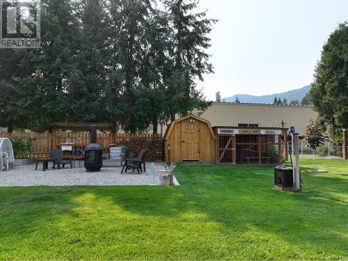 795 Smith  Crescent, Genelle, BC - Outdoor With Backyard