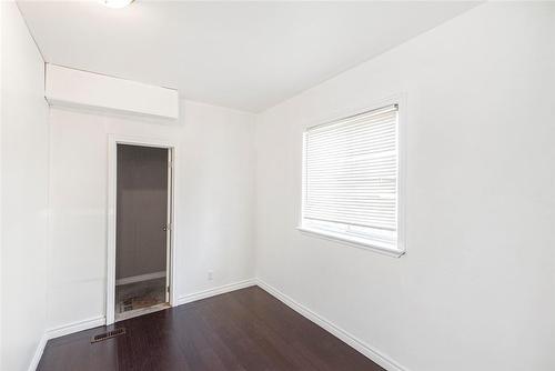 344 Gage Avenue N, Hamilton, ON - Indoor Photo Showing Other Room