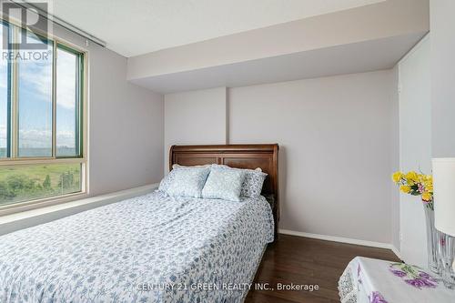 801 - 61 Markbrook Lane, Toronto (Mount Olive-Silverstone-Jamestown), ON - Indoor Photo Showing Bedroom