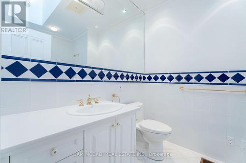 2033 Mississauga Road, Mississauga, ON - Indoor Photo Showing Bathroom