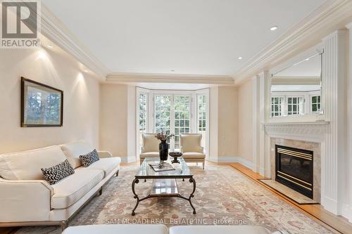 2033 Mississauga Road, Mississauga, ON - Indoor Photo Showing Living Room With Fireplace