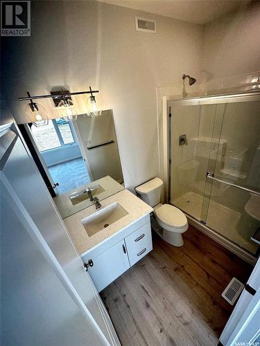 40 5601 Parliament Avenue, Regina, SK - Indoor Photo Showing Bathroom