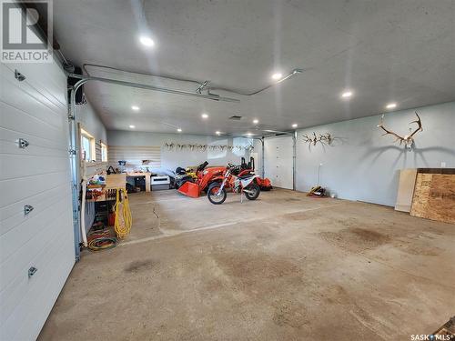 Pheasant Creek Acres, Abernethy Rm No. 186, SK - Indoor Photo Showing Garage