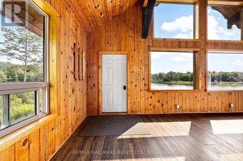 32 Bunny Trail, Mcdougall, ON - Indoor Photo Showing Other Room