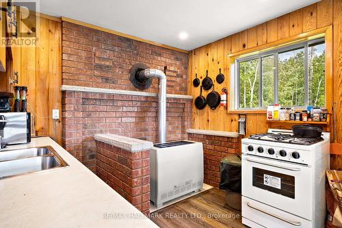 32 Bunny Trail, Mcdougall, ON - Indoor Photo Showing Kitchen With Double Sink