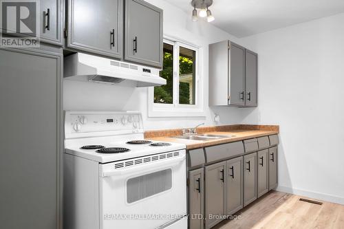 7 Mapleview Drive, Parry Sound, ON - Indoor Photo Showing Kitchen With Double Sink