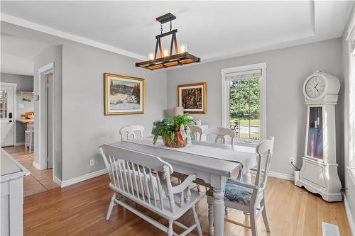 48 Sandra Street, Brantford, ON - Indoor Photo Showing Dining Room