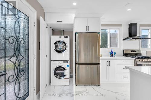 165 Bellingham Drive S, Hamilton, ON - Indoor Photo Showing Laundry Room