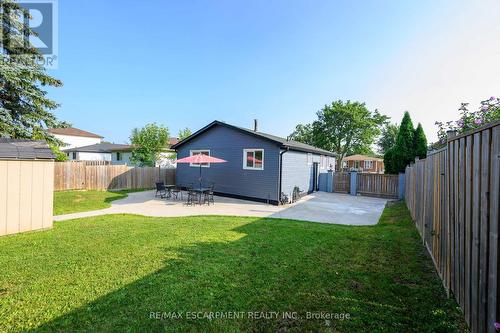 165 Bellingham Drive S, Hamilton, ON - Outdoor With Backyard