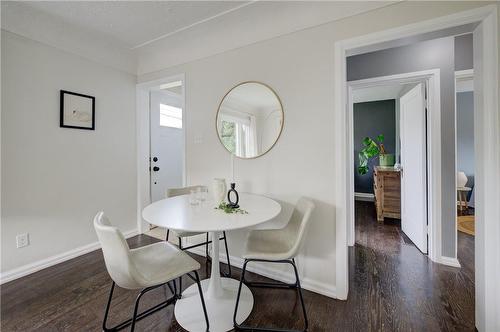 125 East 23Rd Street, Hamilton, ON - Indoor Photo Showing Dining Room