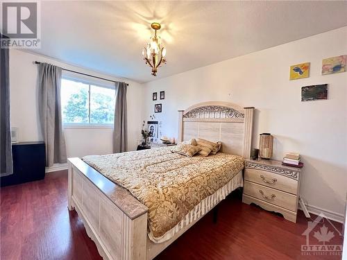 40 Stable Way, Kanata, ON - Indoor Photo Showing Bedroom