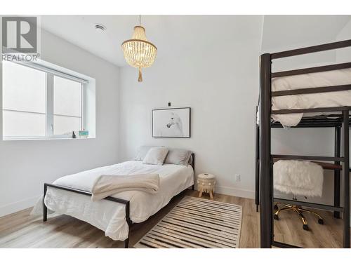 15874 Kobayashi Court, Lake Country, BC - Indoor Photo Showing Bedroom