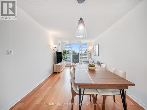 907 - 260 Merton Street, Toronto (Mount Pleasant West), ON - Indoor Photo Showing Dining Room