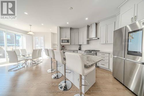 5 Toulouse Street, Whitby, ON - Indoor Photo Showing Kitchen With Upgraded Kitchen