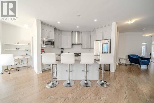 5 Toulouse Street, Whitby, ON - Indoor Photo Showing Kitchen With Upgraded Kitchen