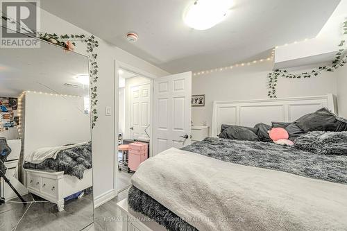 5 Toulouse Street, Whitby, ON - Indoor Photo Showing Bedroom