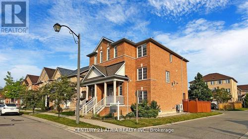 5 Pinecliff Avenue, Markham (Cornell), ON - Outdoor With Facade