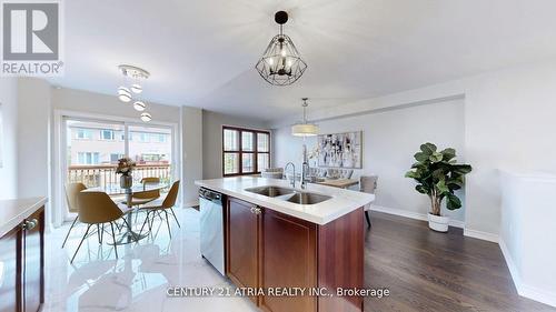 5 Pinecliff Avenue, Markham (Cornell), ON - Indoor Photo Showing Kitchen With Double Sink